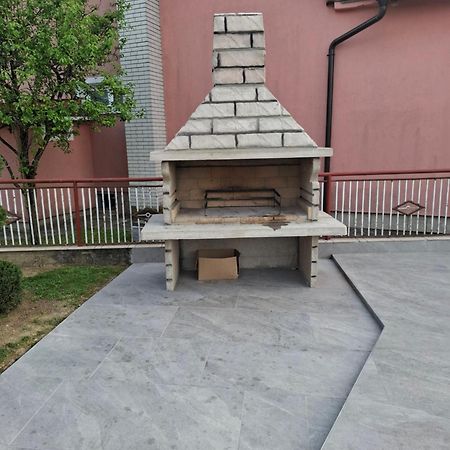 Maja Apartamento Velika Gorica Exterior foto