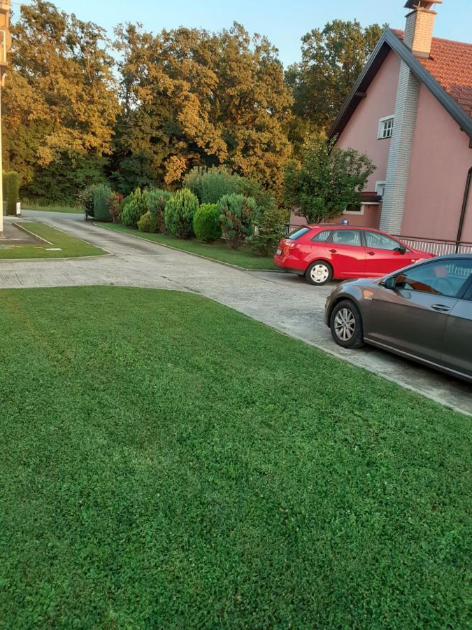 Maja Apartamento Velika Gorica Exterior foto
